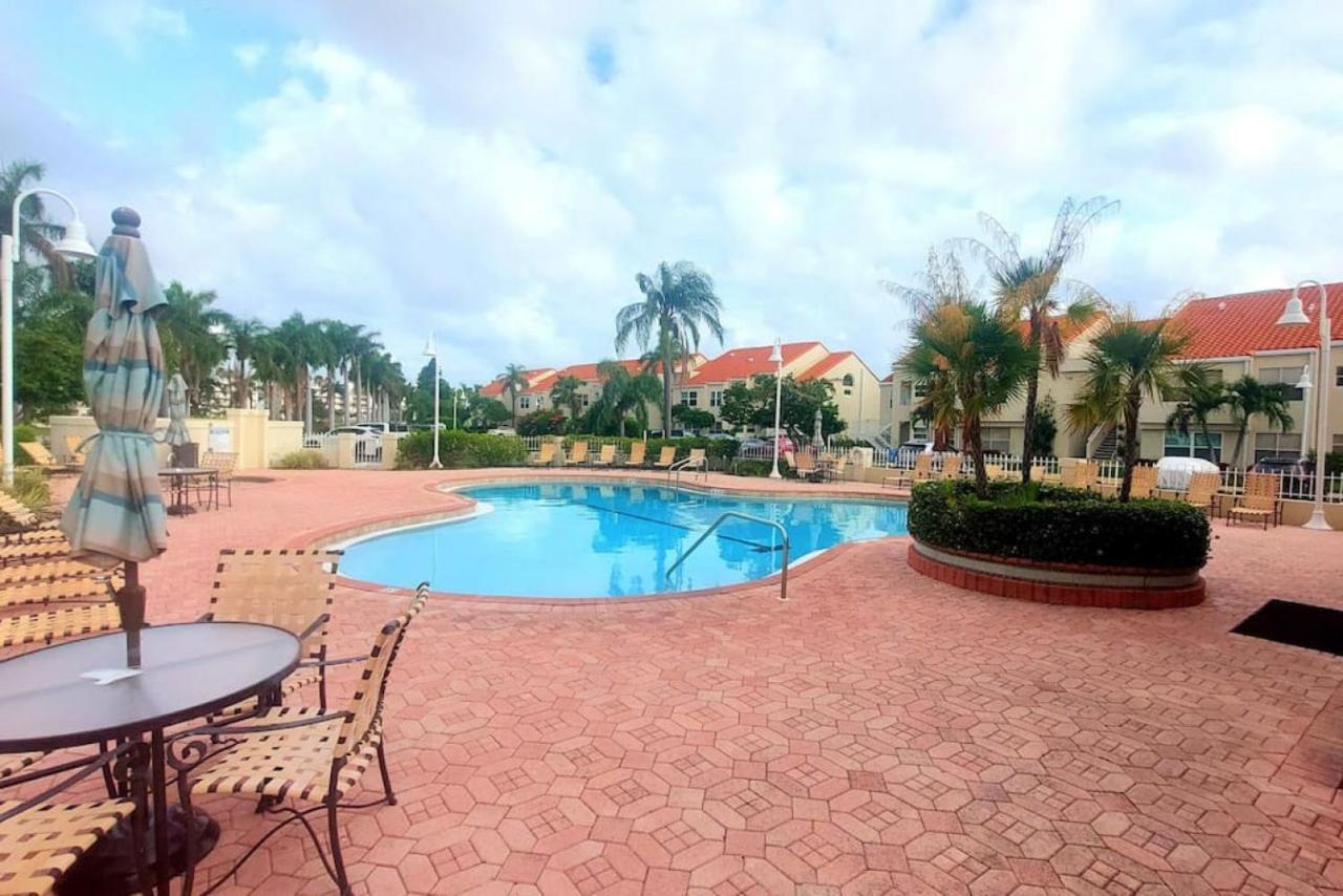 Paradise Sol 2Bd2Ba Condo On Golf Course Near Bch St. Petersburg Exterior photo